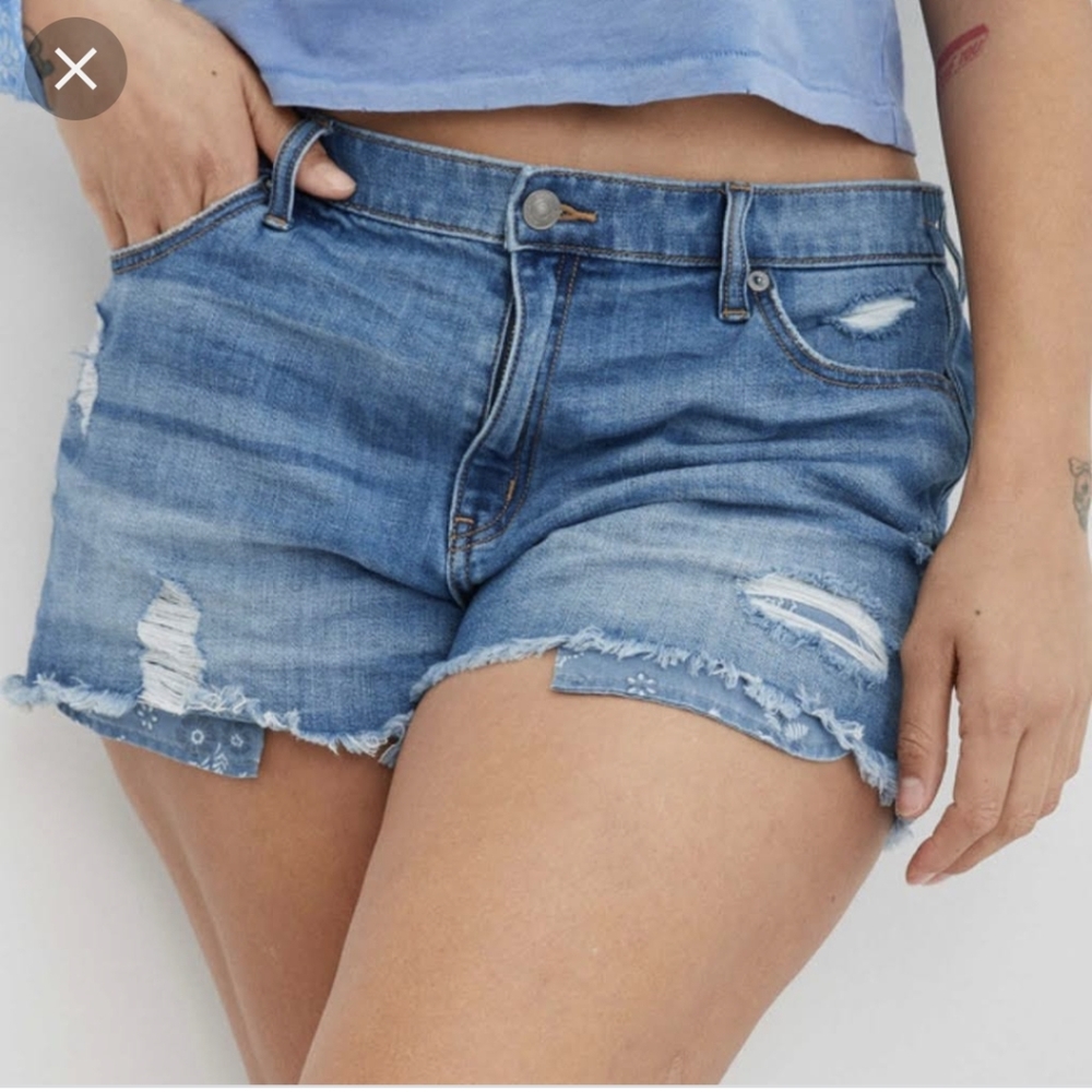 Aerie Distressed Daydream Denim Shorts size XL